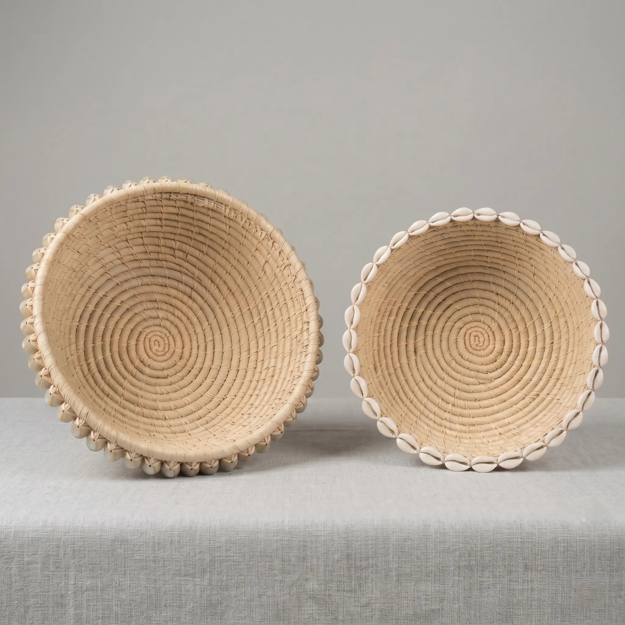 Corbeille en Raphia et coquillages (25cm) Maison Sisal