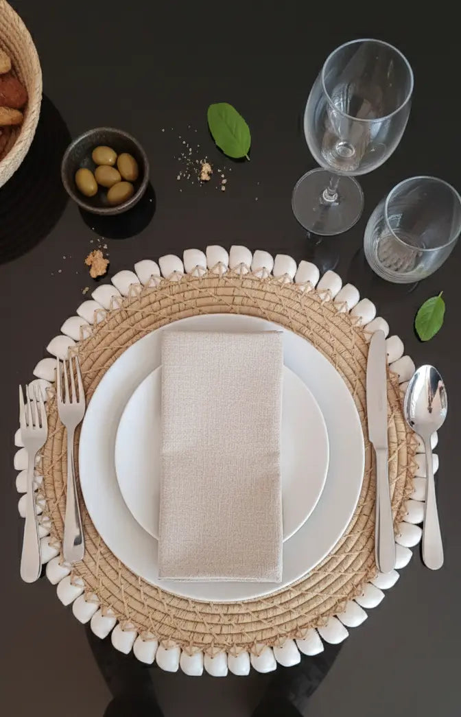 3 Sets de table Raphia et coquillages blancs (28 cm) Maison Sisal
