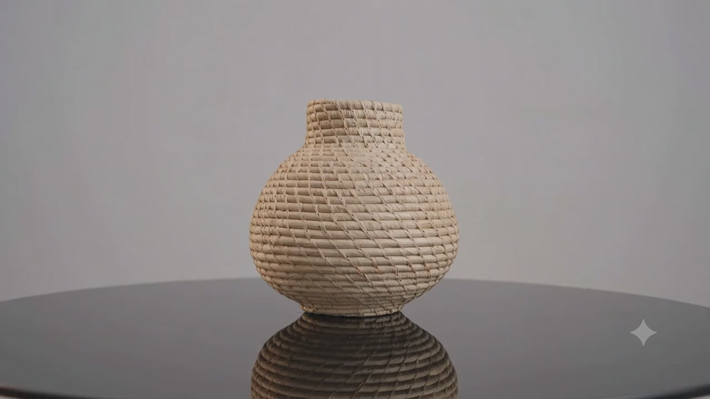 Korb aus Bast und Muscheln (28cm)